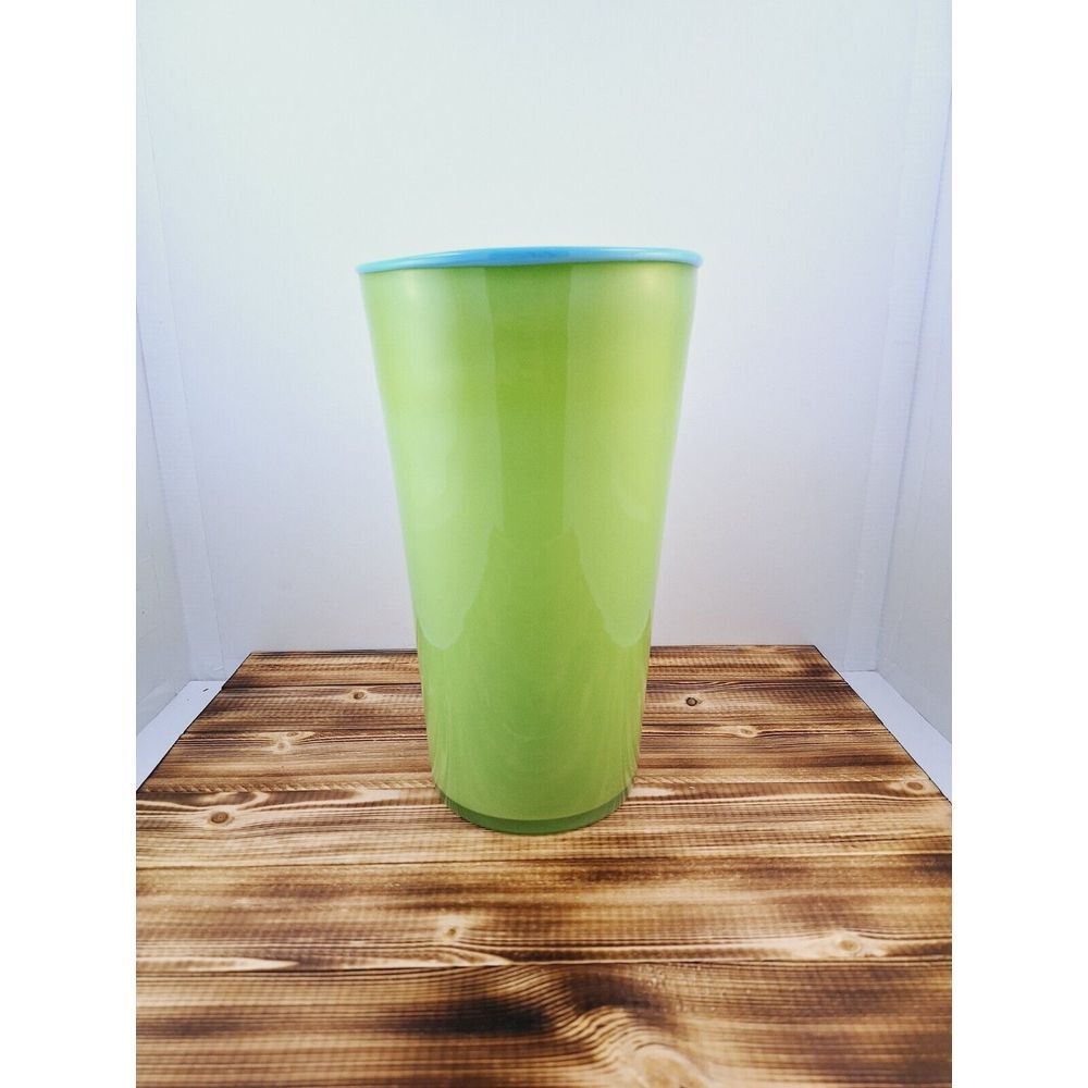 Art Glass Hand Blown Cased Vase, Lime Green In Color With Rim‎ Trimmed Blue - Picture 2 of 10